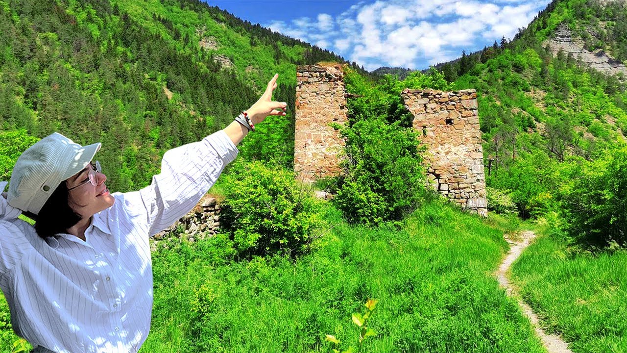 Walked to an Ancient Fortress with an Amazing View - Borjomi, Georgia