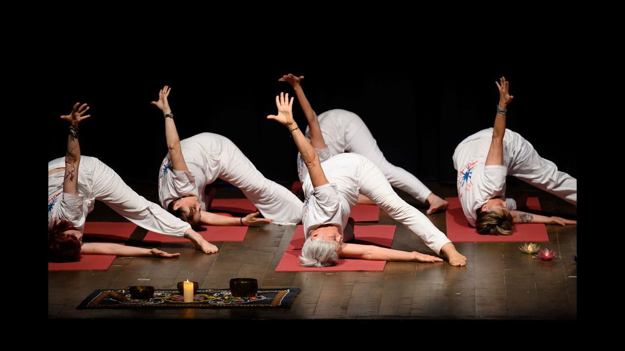 Pratica di YOGA a MoviMenti