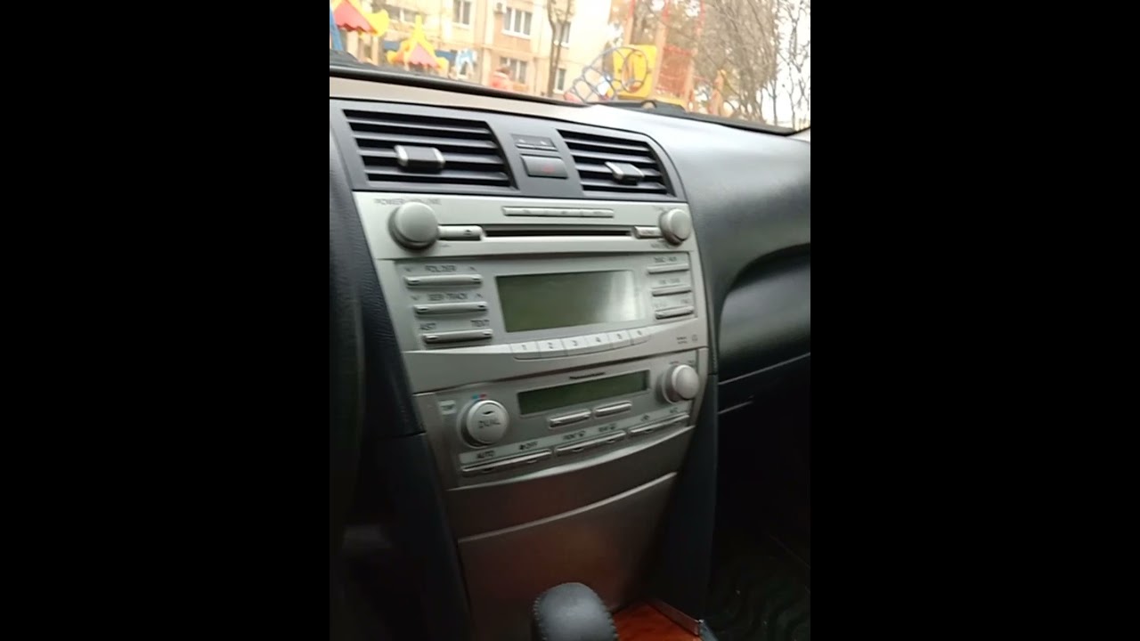 Как подключить телефон к системе Toyota Camry 40