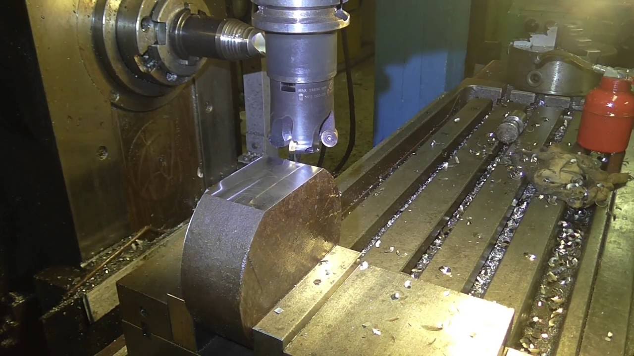 Testing a Sandvik Coromant Coromill 300