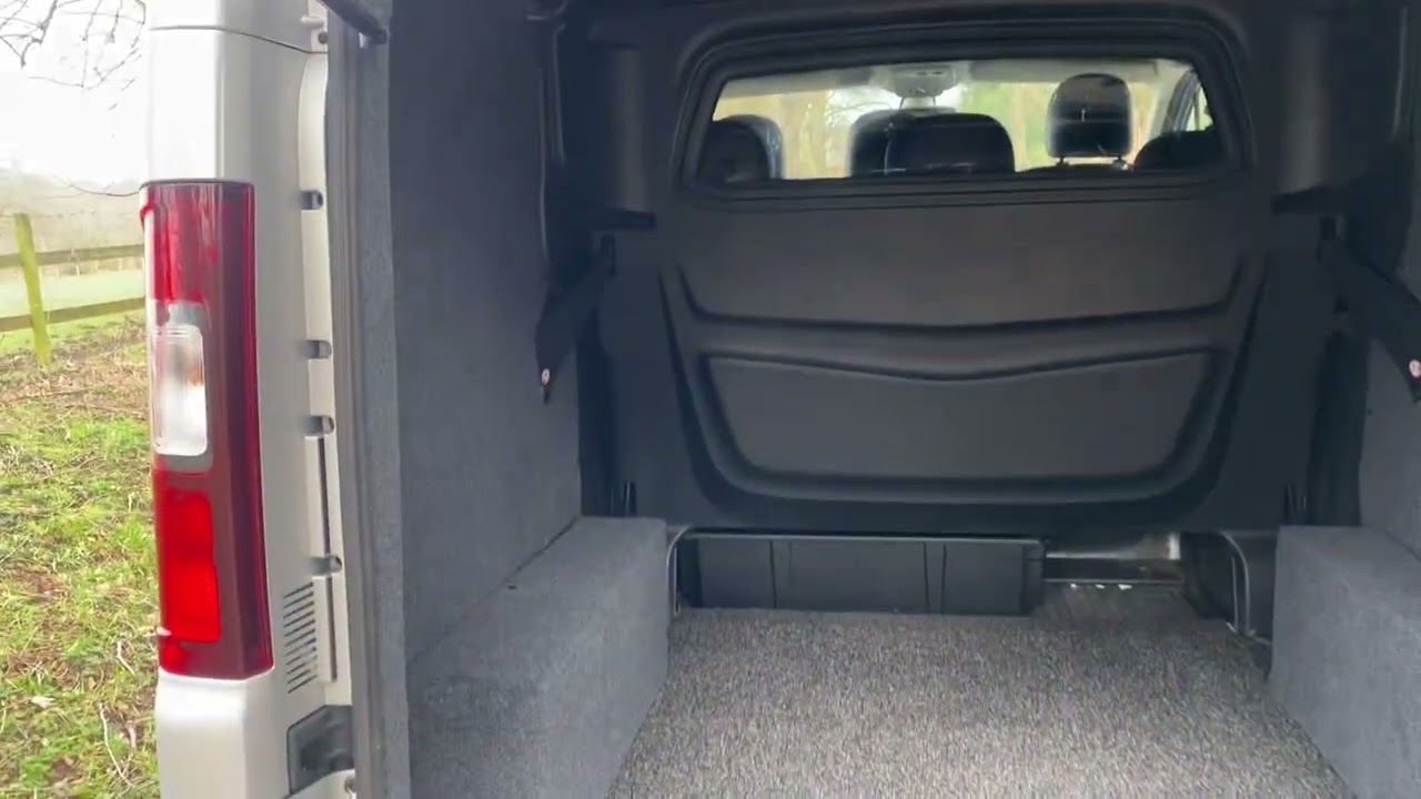 Vauxhall Vivaro Sportive SWB Crewcab 
