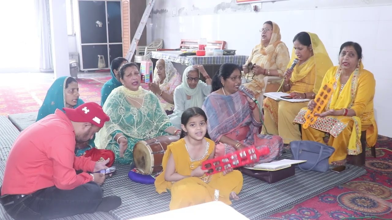 Radha krishna keertan by manisha oberoi#bhajan #radhakrishandamani #kirtan #bhakti