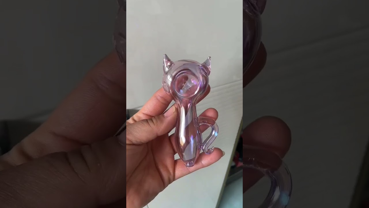 This cat pipe is so cute.#glass pipes#weed pipes