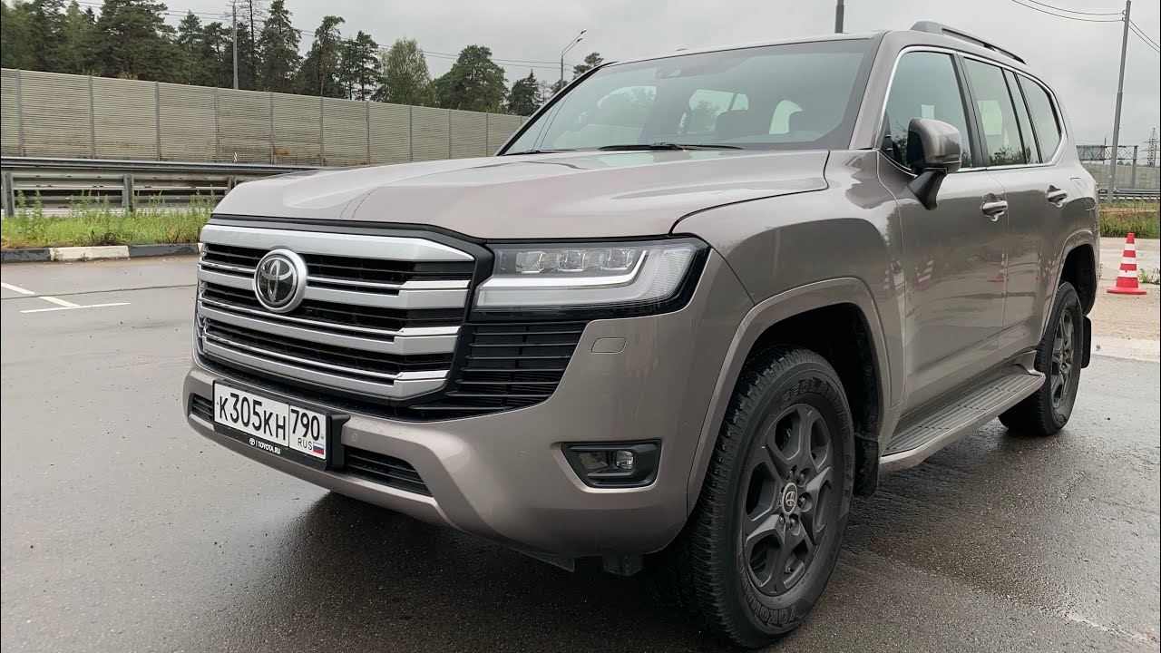 Toyota Land Cruiser 300 - POV test drive. Driver’s eyes