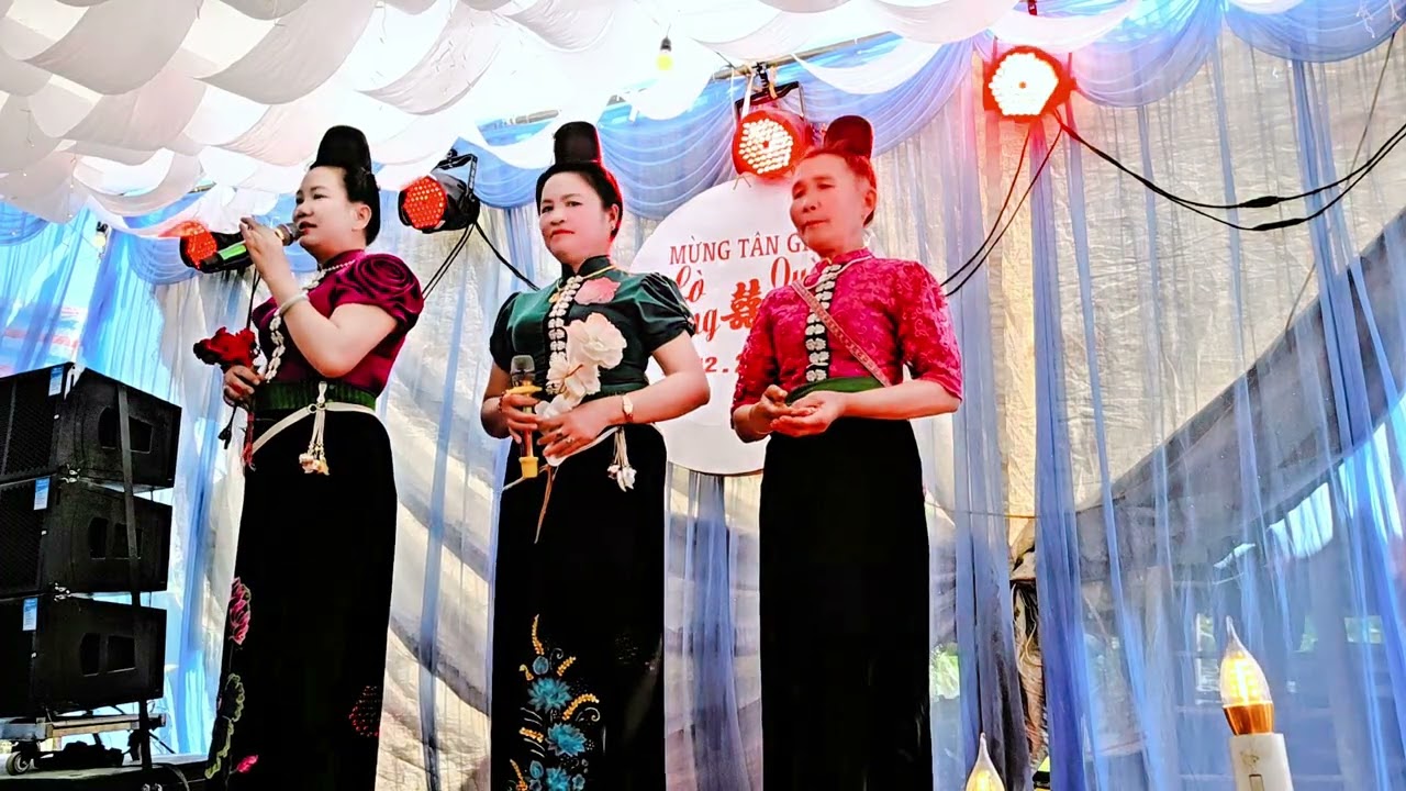 Mỹ Duyên  hát chúc mừng tân gia hai cháu
