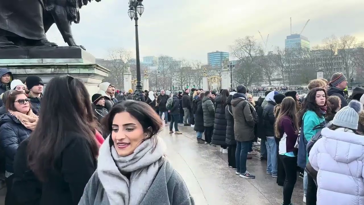 London Winter 2025 4K HDR Virtual Walk Westminster Bridge to Buckingham Palace