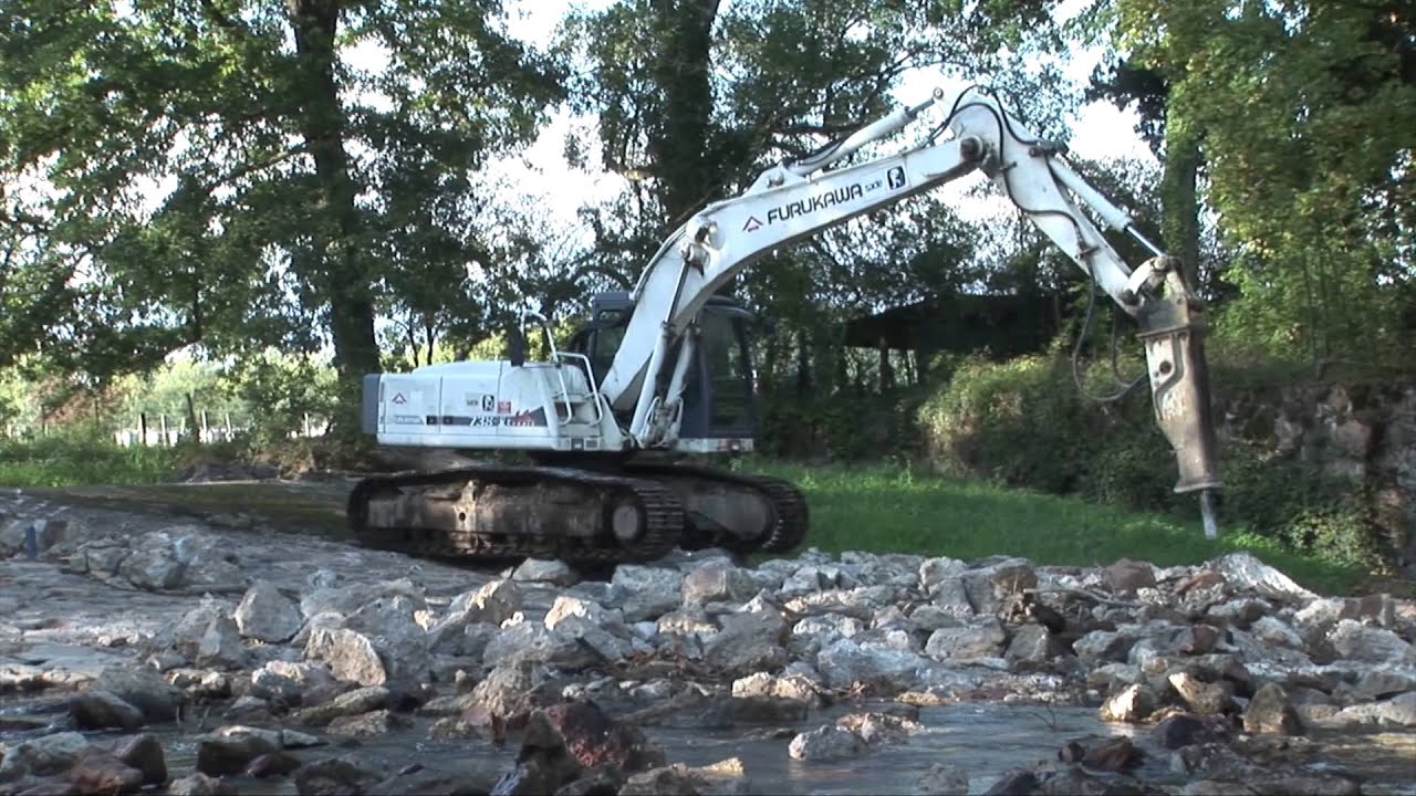 Effacement d'un seuil sur le Rhins, affluent de la Loire (42)