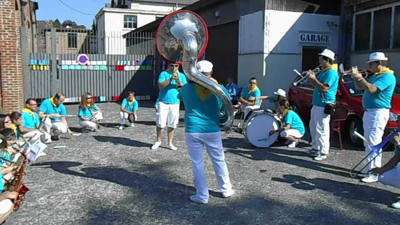 Pedro va au brésil, Banda Los Anorios