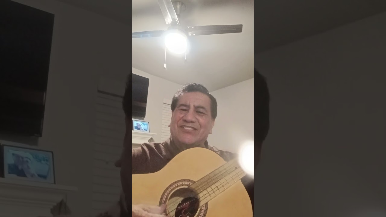 Amantes a la antigua, con guitarra.2026