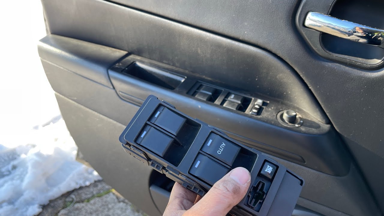 Jeep Patriot 2010, замена выключателя стеклоподъемника и замка