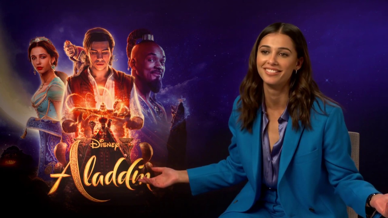 &Sigma;&upsilon;&nu;έ&nu;&tau;&epsilon;&upsilon;&xi;&eta; &Nu;&alpha;ό&mu;&iota; &Sigma;&kappa;&omicron;&tau; (&Alpha;&lambda;&alpha;&nu;&tau;ί&nu;) - Naomi Scott Interview (Aladdin)