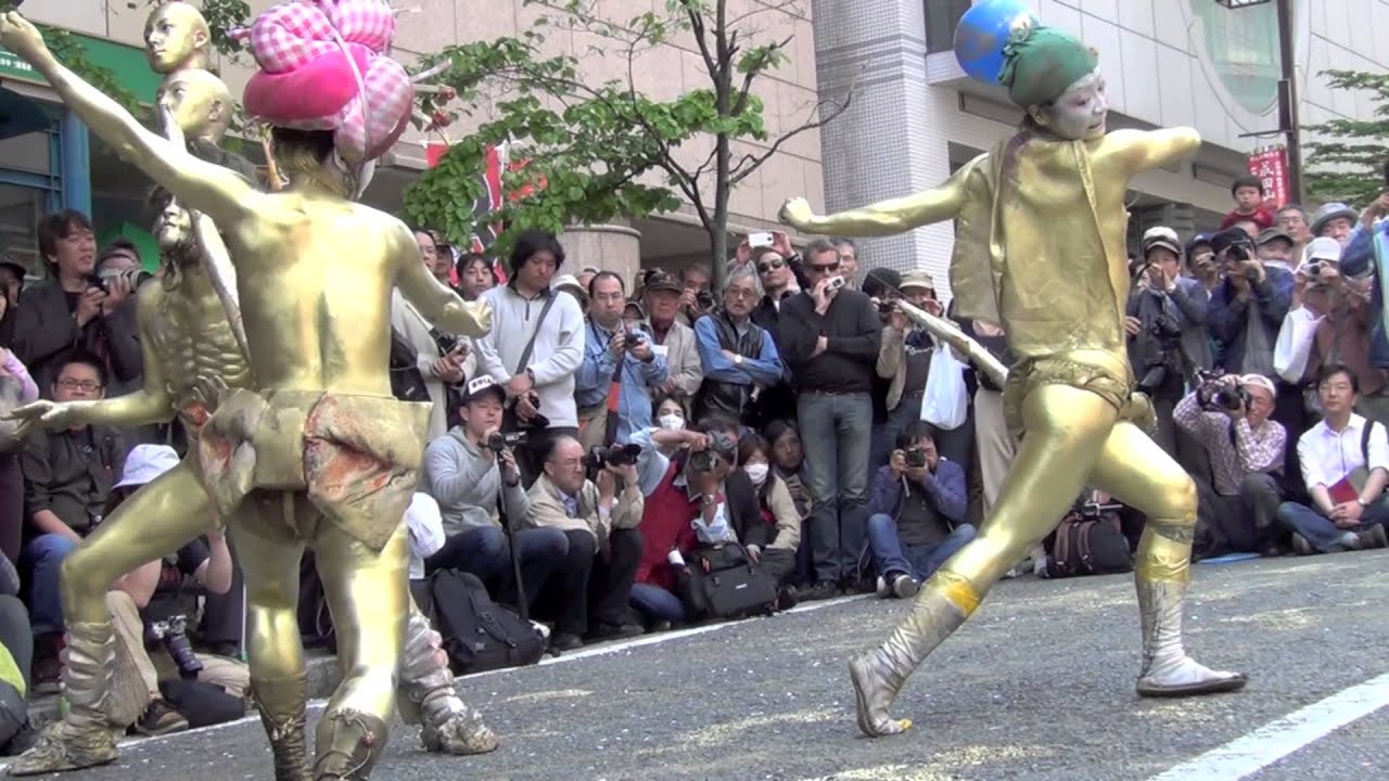 2013 野毛大道芸 ささらほうさら 金粉ショー 5