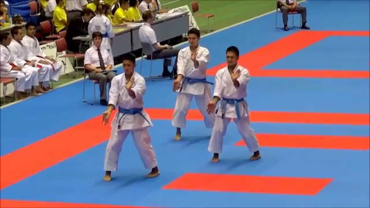Kata SUPARIMPEI (Okinawa Team)