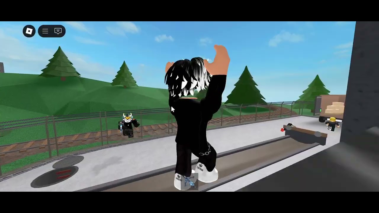 Jogando 5v5 mm2 factory
