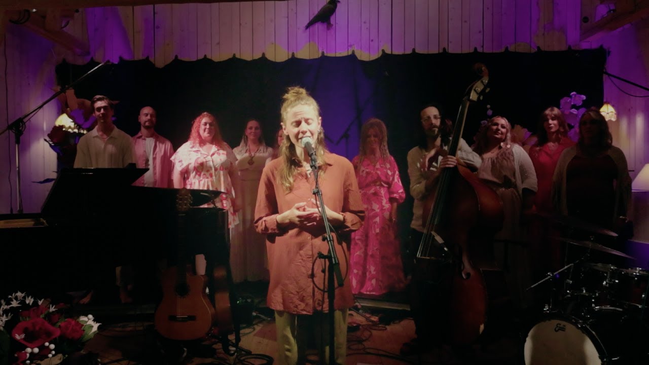 IZHAV - Jord (ft. Hanna Rydman K&ouml;rensembler. Live @ Folkhemmet Unnaryd)
