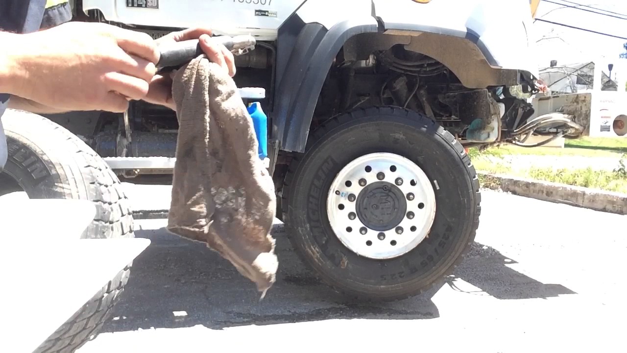 425/65R22.5