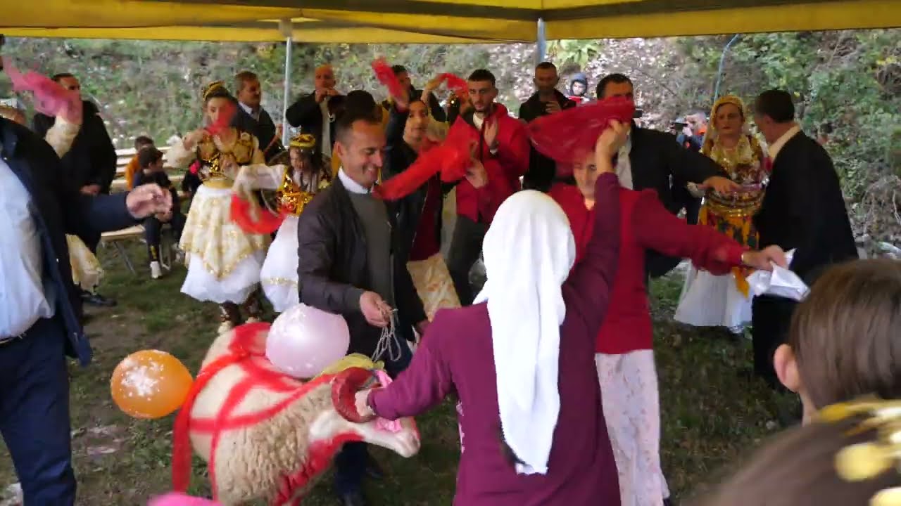 Jemi në Mal Vilëz ..Vallet e Arjetit Dajat e djegin me këtë kërcim te Imer Elqeni pj 1