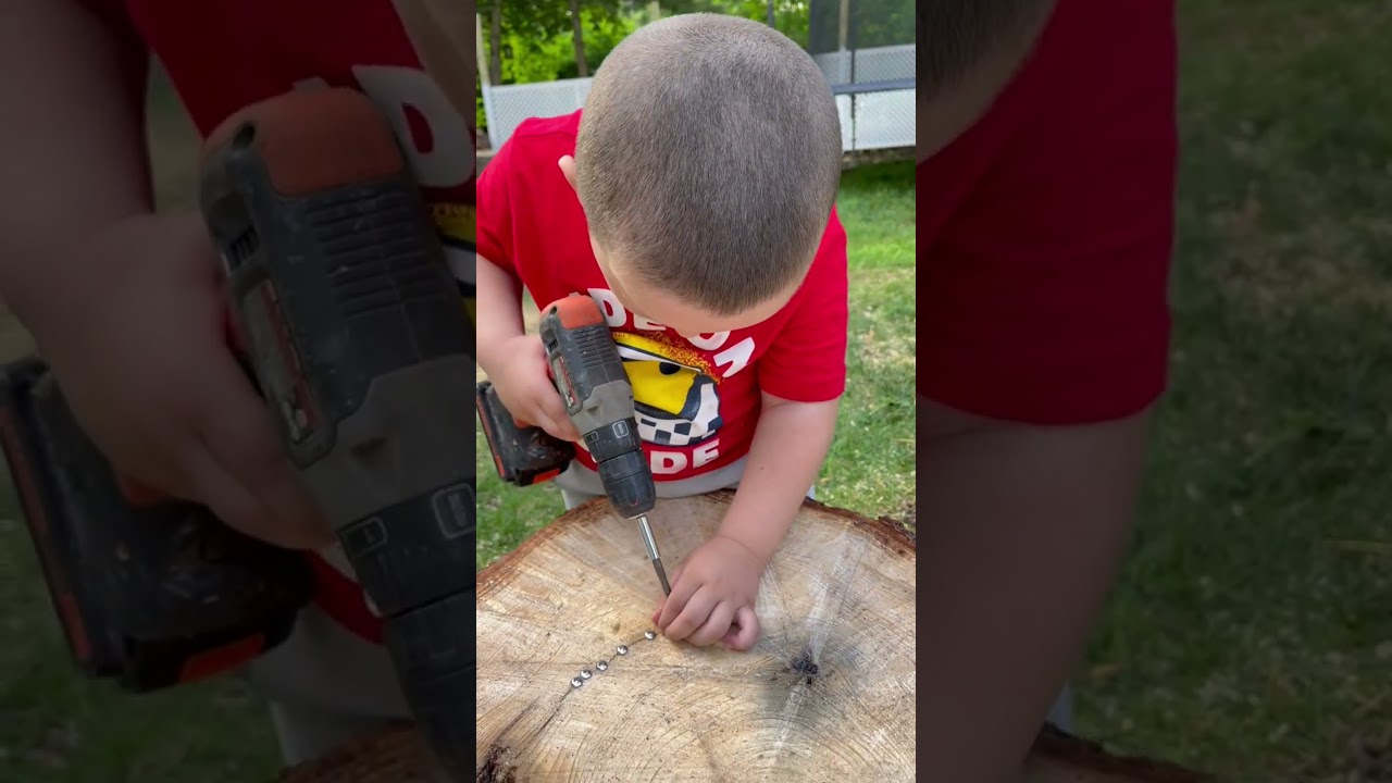 He is 3 year old 👀👀see how he uses the drilling machine😍!