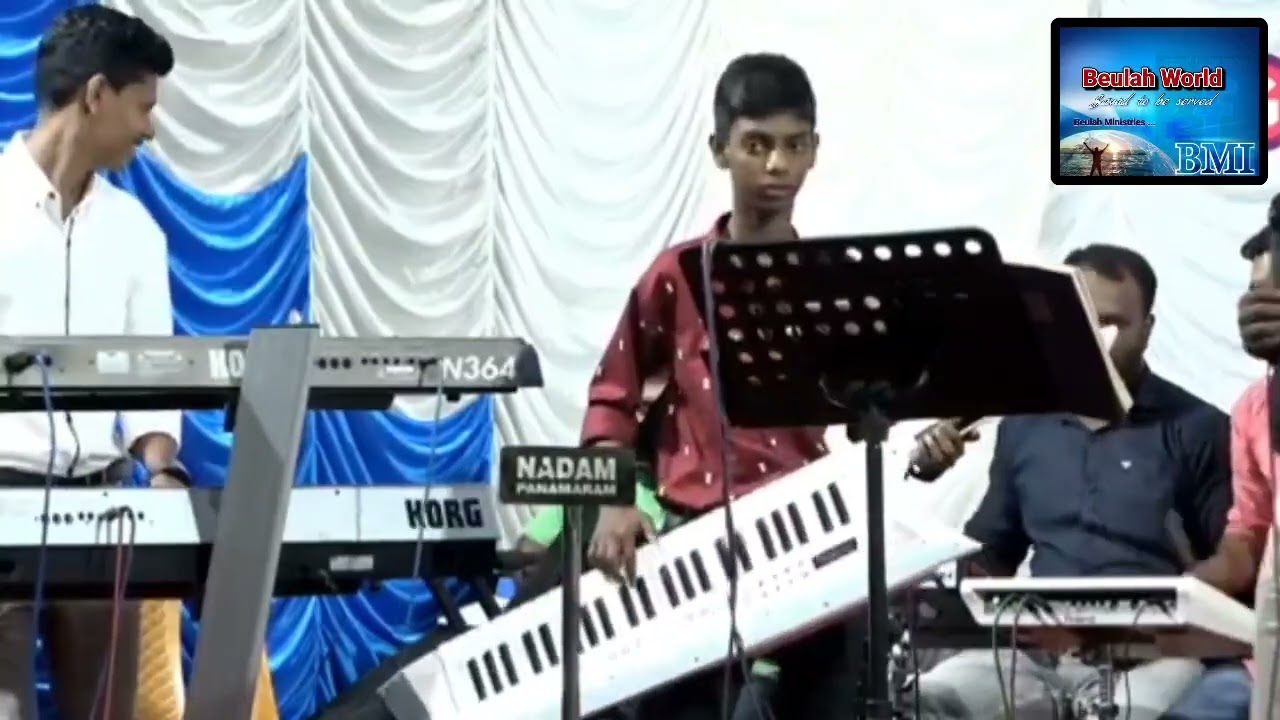 ശാരോണിൽ റോജാവേ...... മനോഹര ഗാനം......