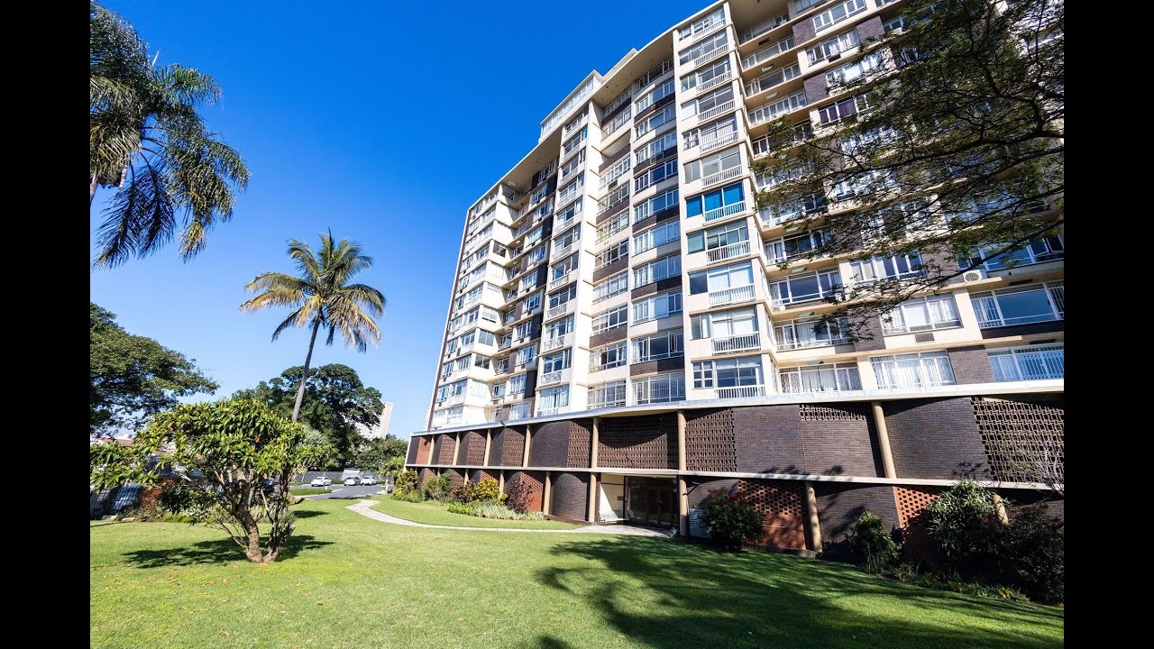 1.5 bedroom apartment in Musgrave | Pam Golding Properties