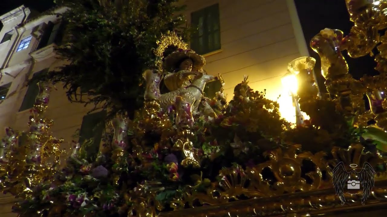 Petalada Divina Pastora 