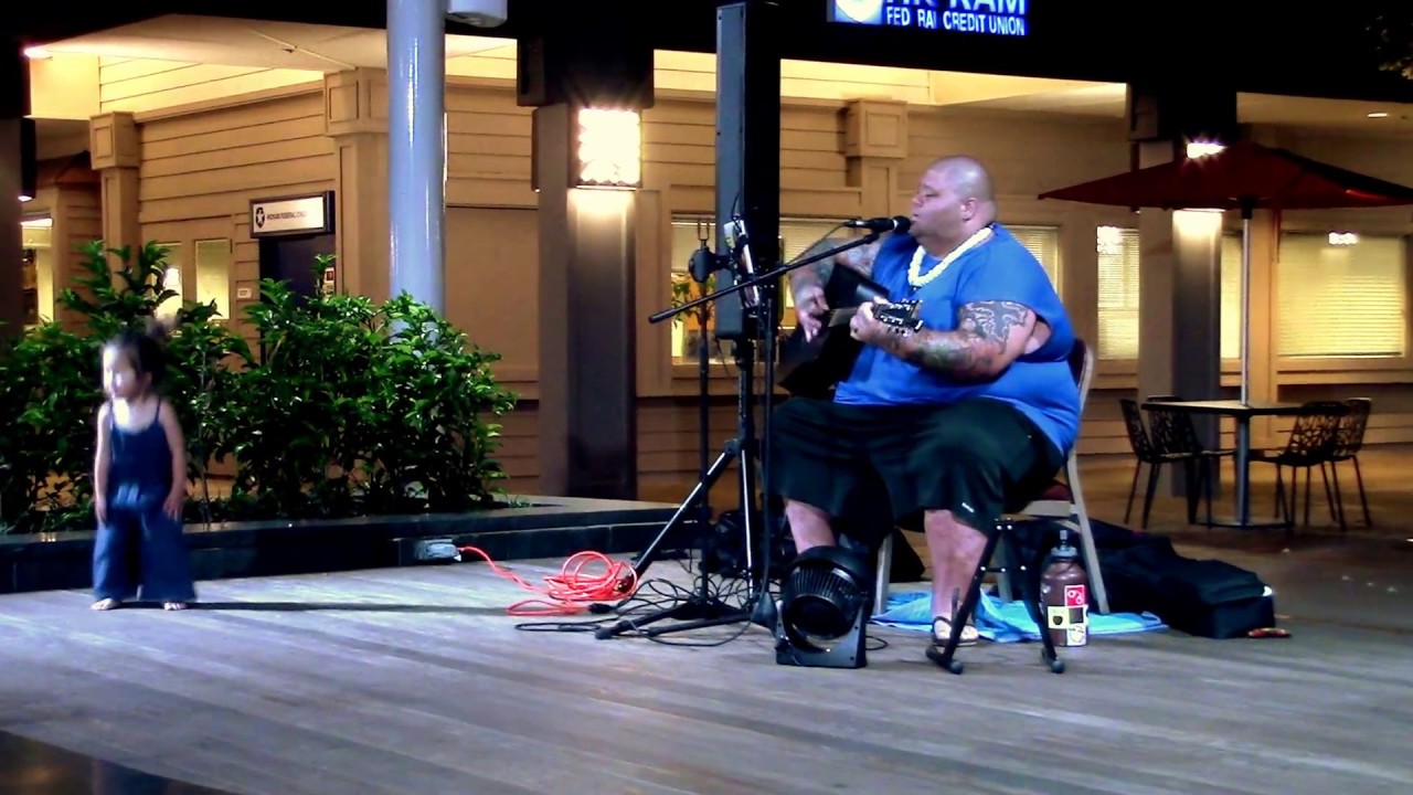 LIVE MUSIC: Shawn Garnett 