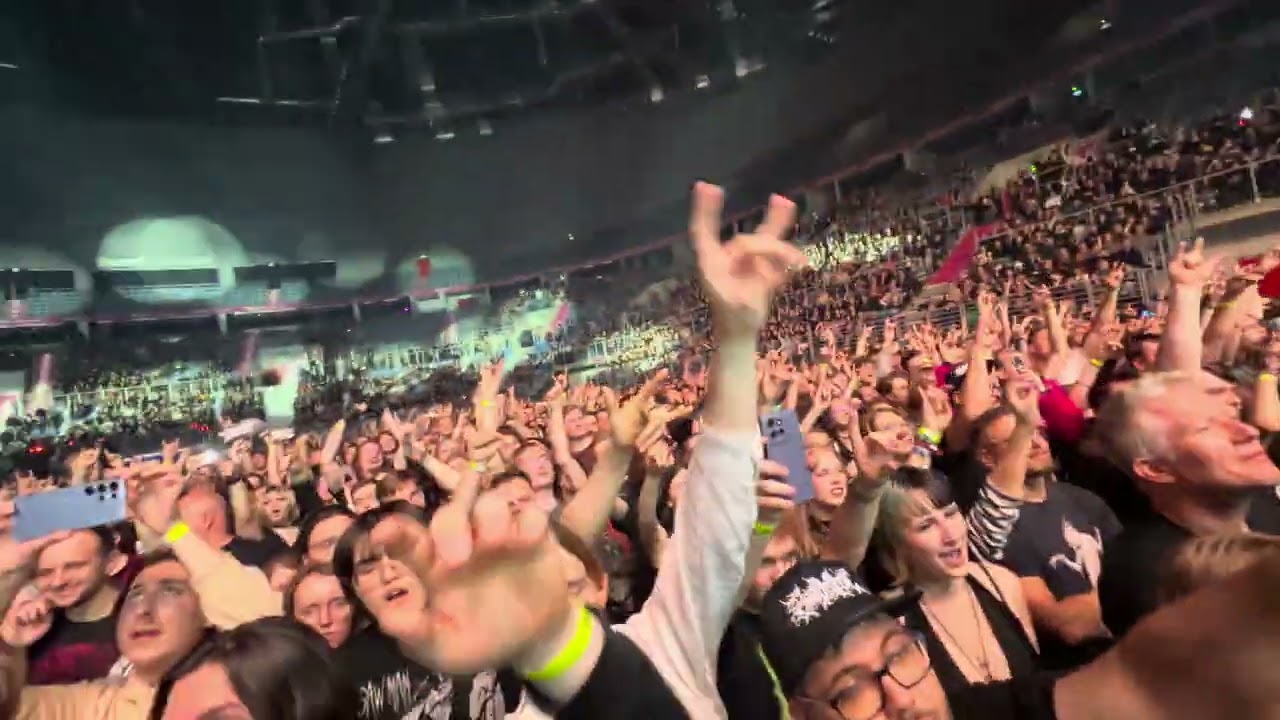 Babymetal - Road of Resistance [Krakow]