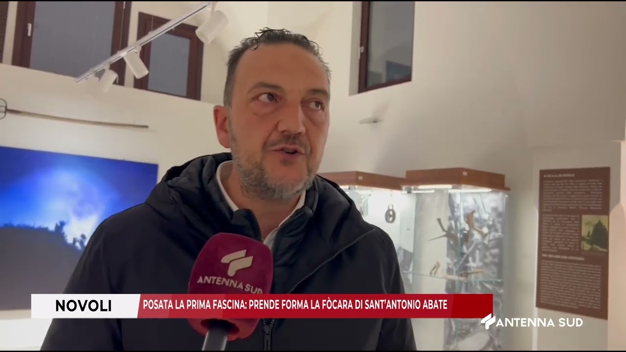 15 DICEMBRE 2025 - NOVOLI(LE) - POSATA LA PRIMA FASCINA PRENDE FORMA LA FÒCARA DI SANT’ANTONIO ABATE