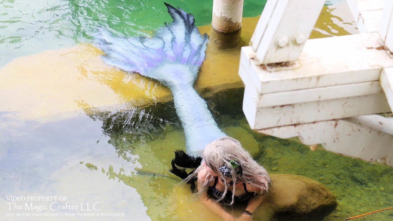 MERMAID SWIMMING IN AN EMERALD GREEN RIVER - Relaxing Swimming Mermaid Video with Celtic Music