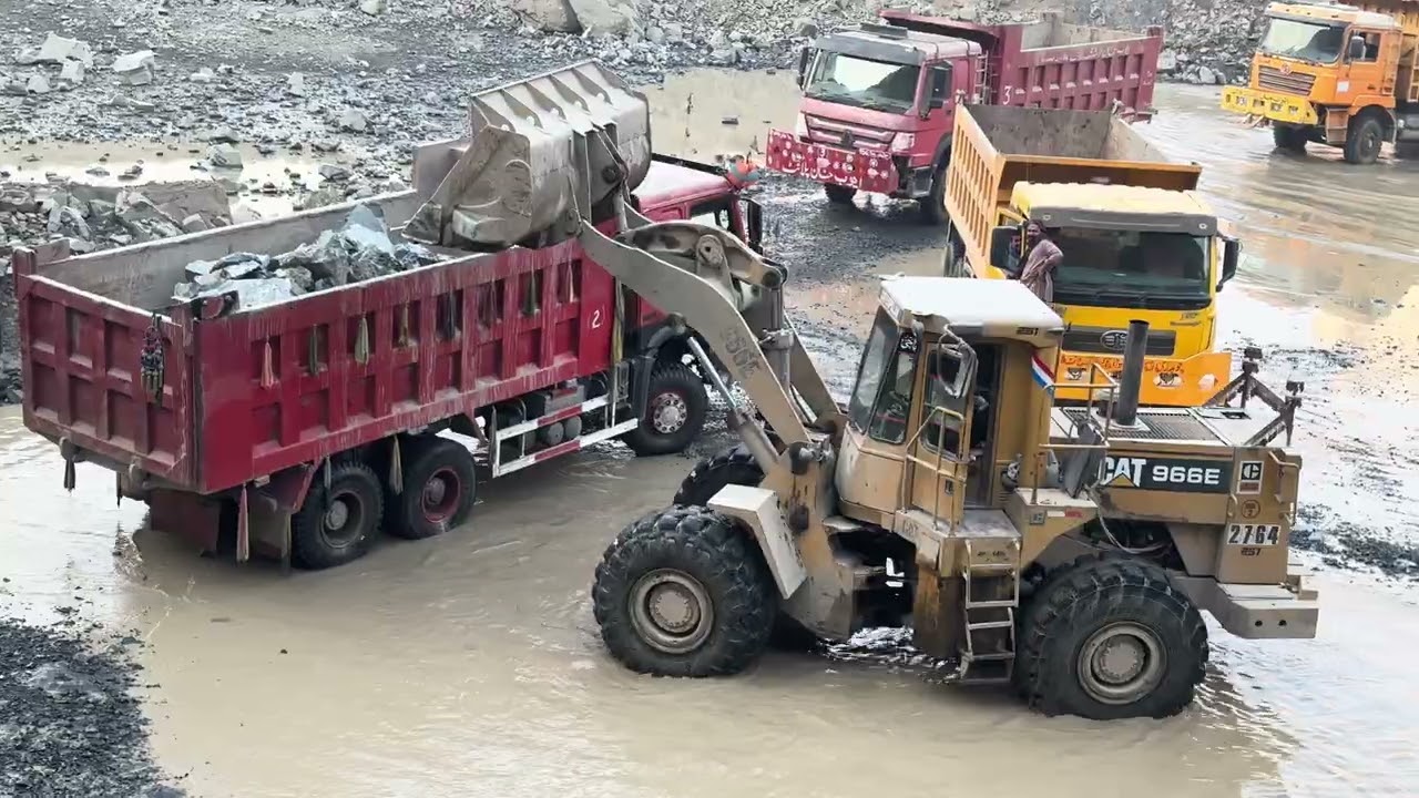 CAT 966E Wheel Loader Working at Construction Site