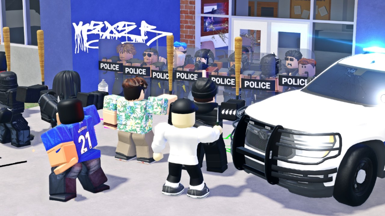 Rioters BREAK into Police Station!