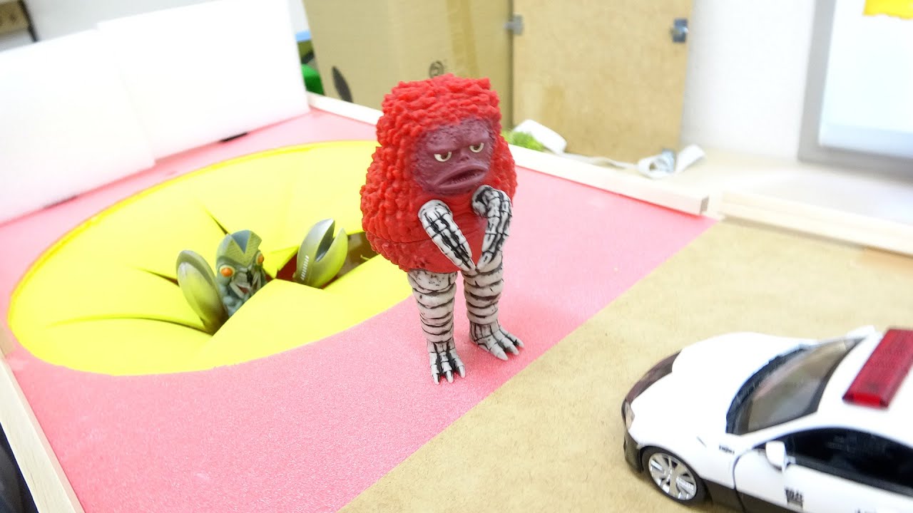 Ball and Takilong Box, Slide and Hit the Ultra Monster ウルトラ怪獣 ピグモン バルタン星人