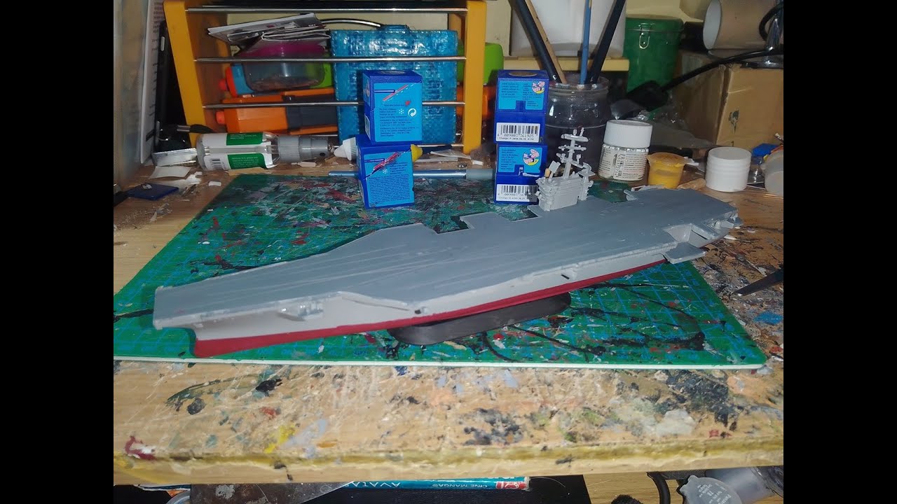 Revell - 1/1200 - US Navy Aircraft Carrier - USS Nimitz CVN-68 - Model Building Video