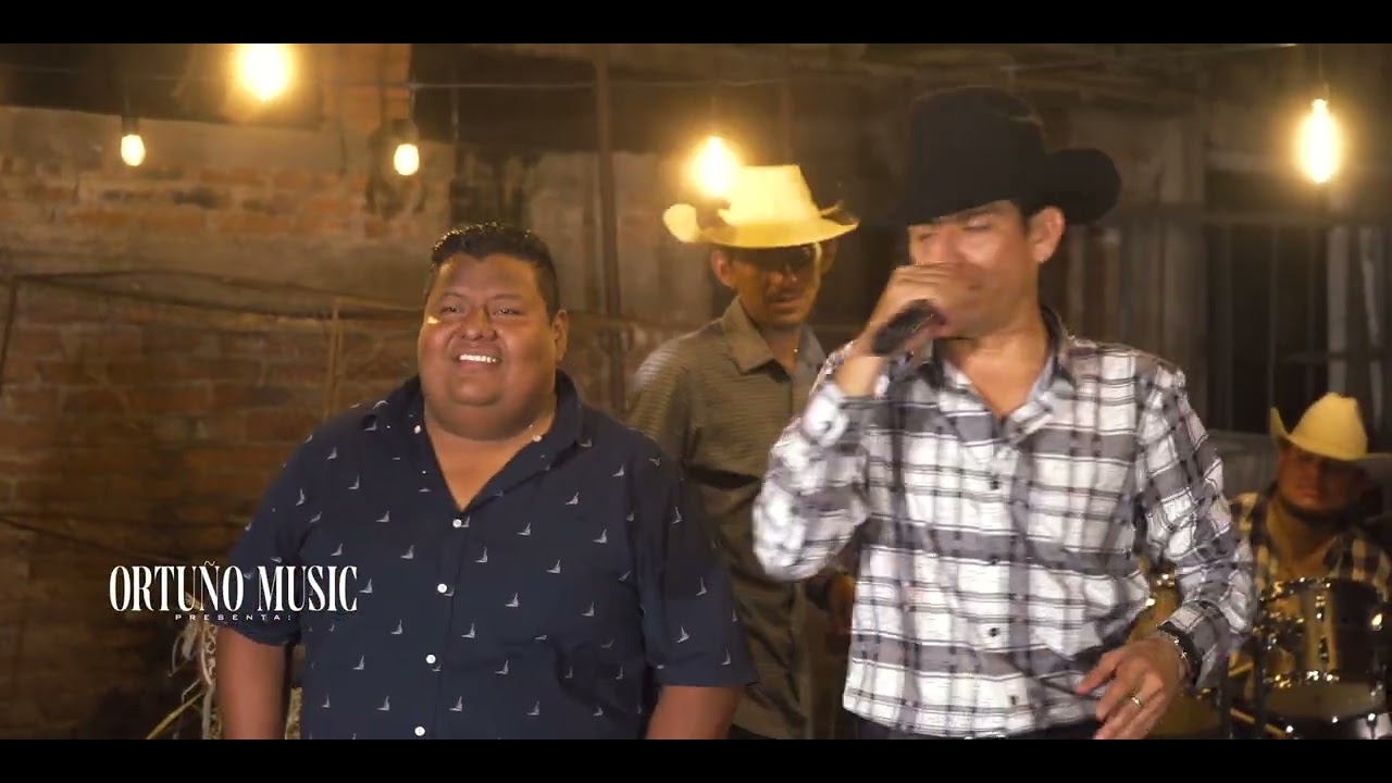 Puras LLegadoras - Hugo Ortuño y Su Selección Norteña - ALBUM COMPLETO (En Vivo) 2022