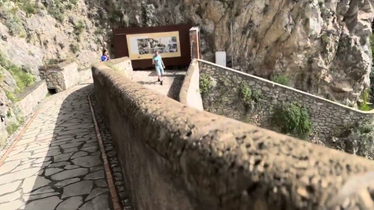 Via Krupp: beautiful walk in Capri 🇮🇹 Italy #viakrupp #italy #capri