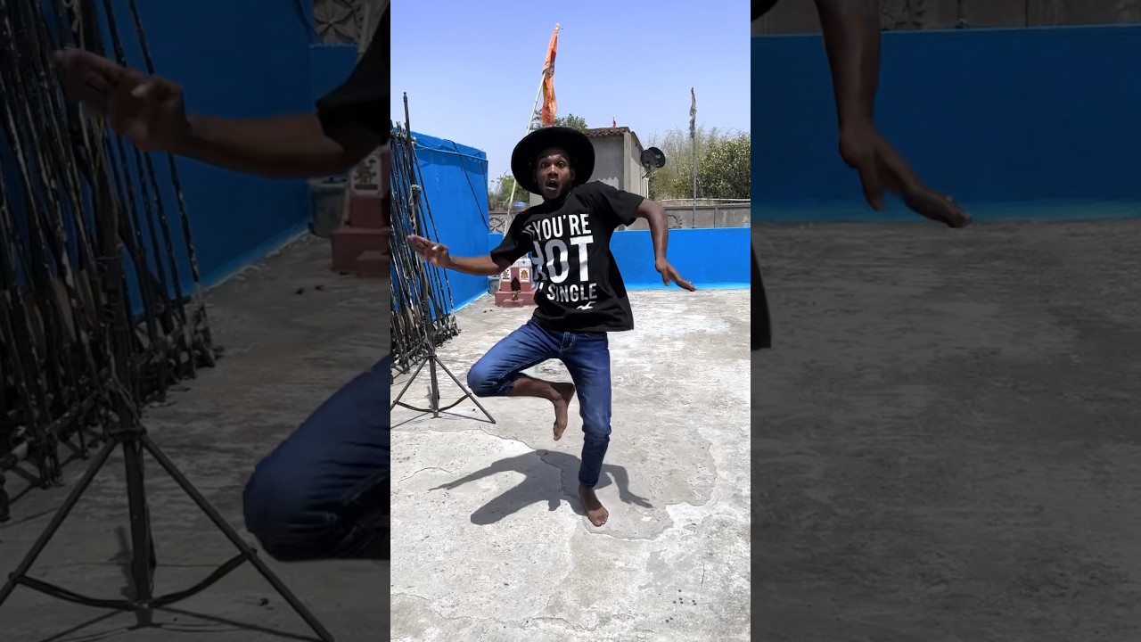 गर्मी dance 😂😂#comedy #realfools #surajroxfunnyvibeo #vikramcomedyvideo #garmi