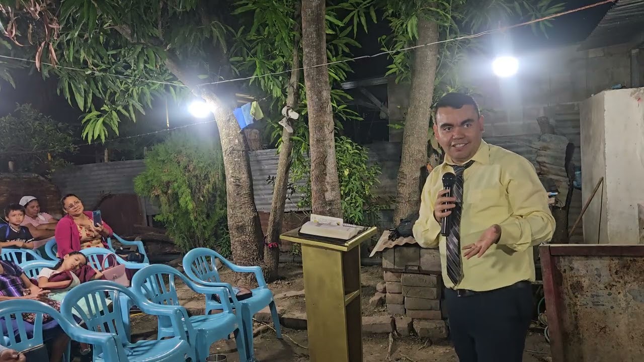 Culto hogares familia zelaya, predica por evangelista Wiliam guerra ,