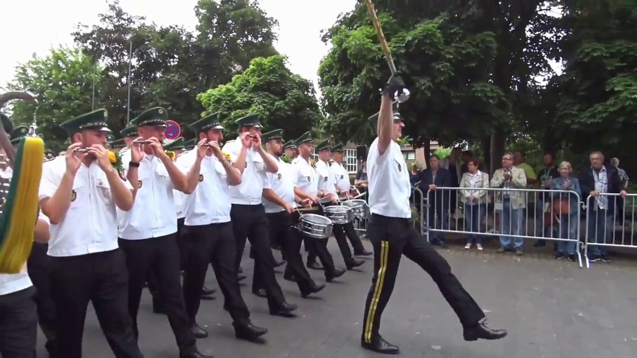 Schützenfest in Zons 2017 - Die große Sonntagsparade am 16.Juli 2017