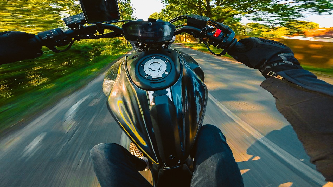 Sunset Country Lane Ride. | Yamaha MT-07 Akrapovic & Quickshifter.