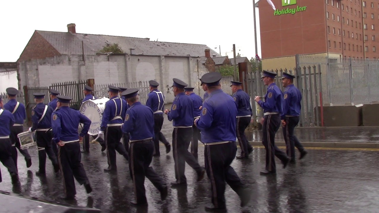 Armagh True Blues FB (Sing The Sash) @ South Belfast Young Conquerors Flute Band 2018