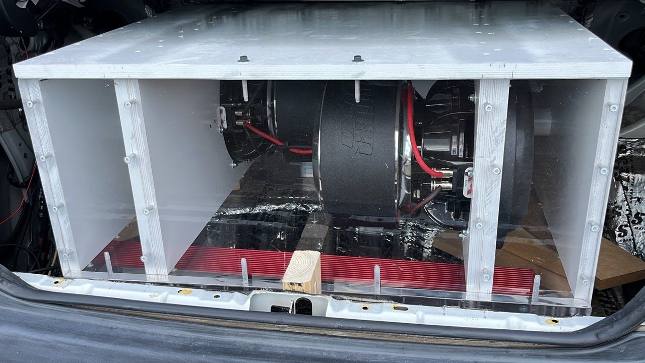 Два самых громких 10-дюймовых сабвуфера, которые я когда-либо слышал!