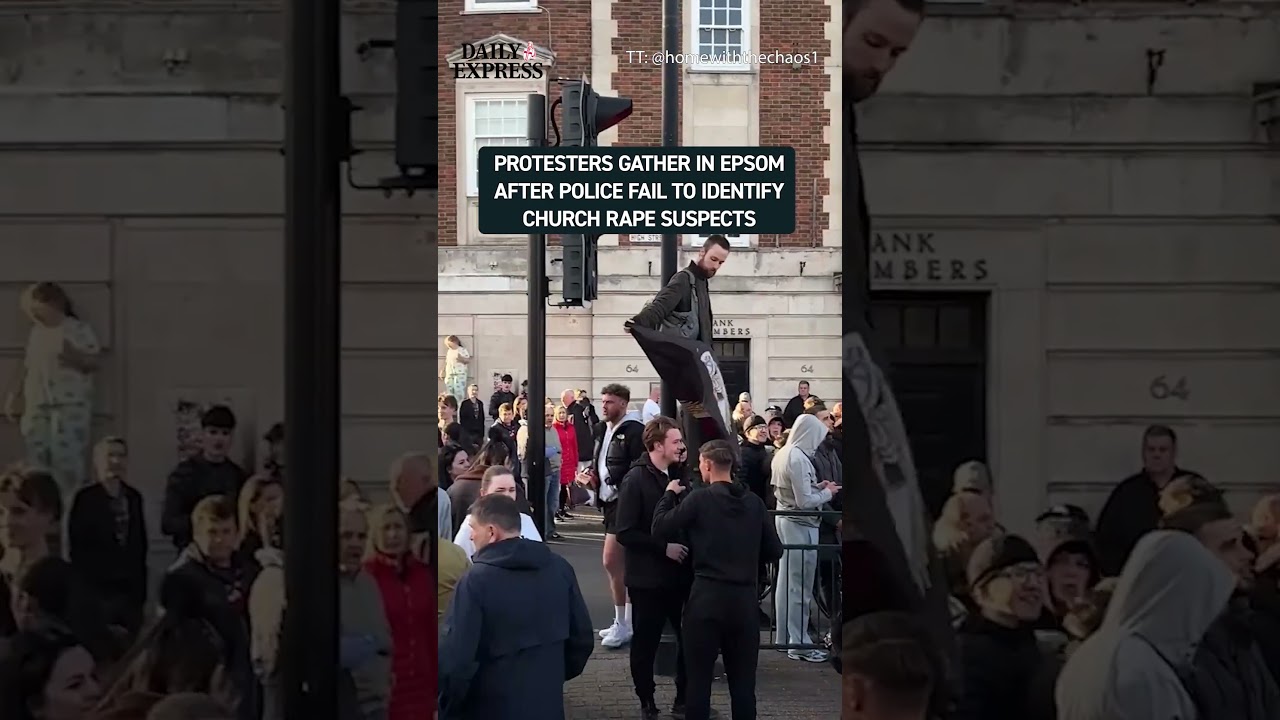 Riot police were deployed as large crowds gathered in Epsom to protest after a gang r*pe 🔴