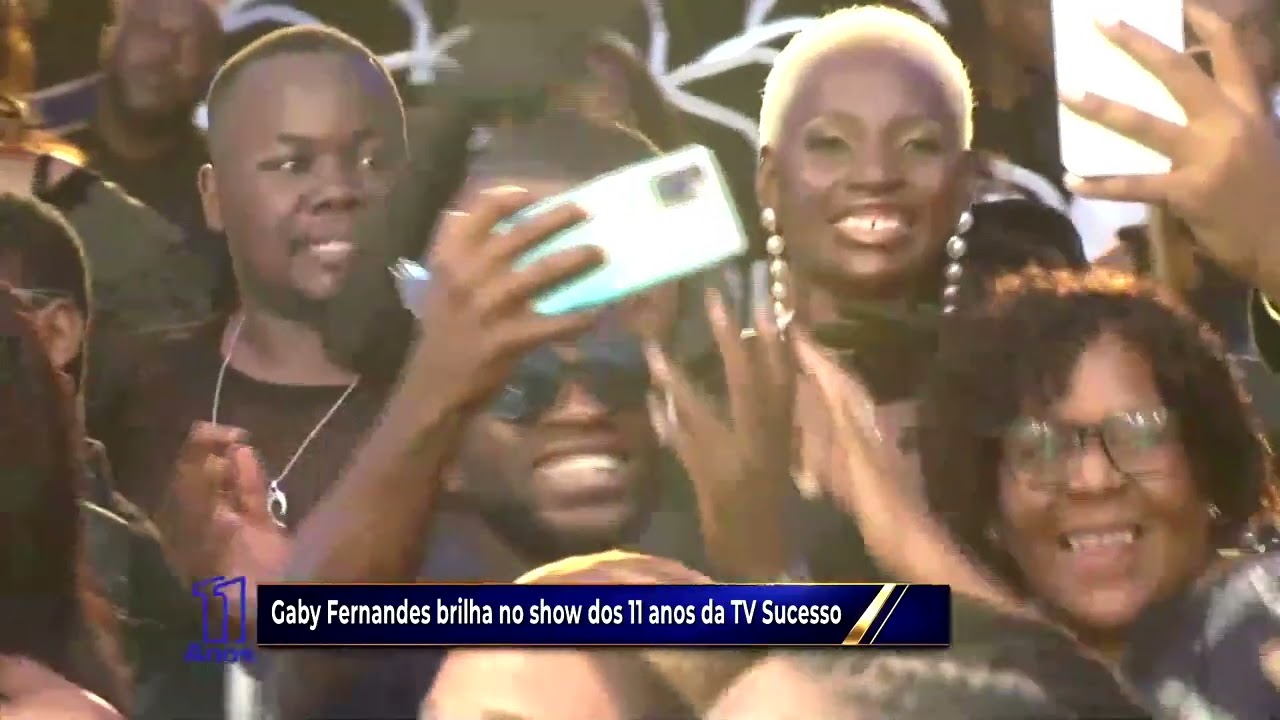 GABY FERNANDES DERRETE CORAÇÕES 💕 DOS CONVIDADOS NA FESTA DOS 11 ANOS DA TV SUCESSO
