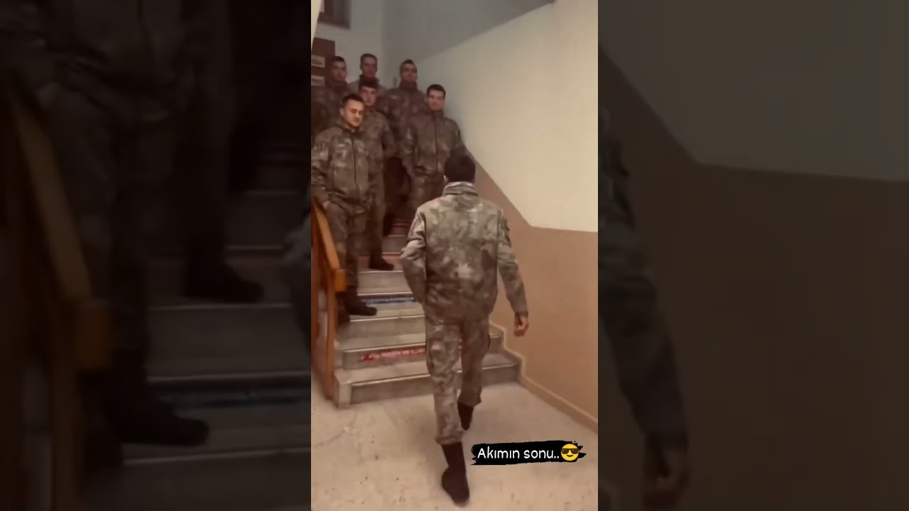 Akımın sonu..😎 #viral #m&uuml;zik #asker #akım #viralvideo #tiktokvideo #akımınsonu #son #shoerts #tiktok