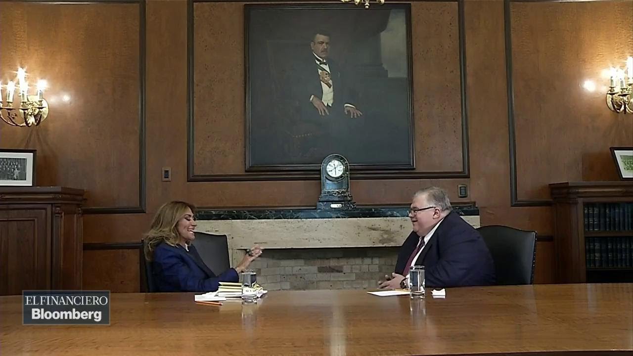#EnEFyPorAdela Adela Micha entrevista a Agust&iacute;n Carstens