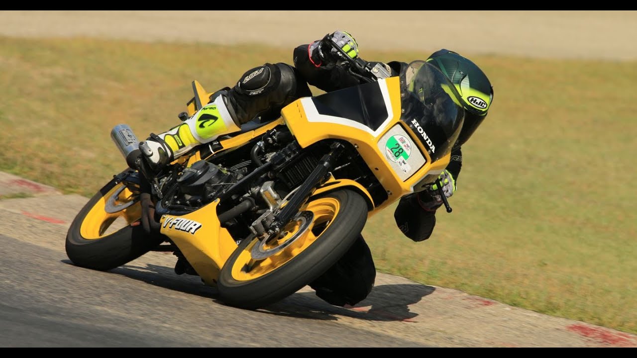 First Track Day on the 1984 Honda VF500F - Blackhawk (Motovid)