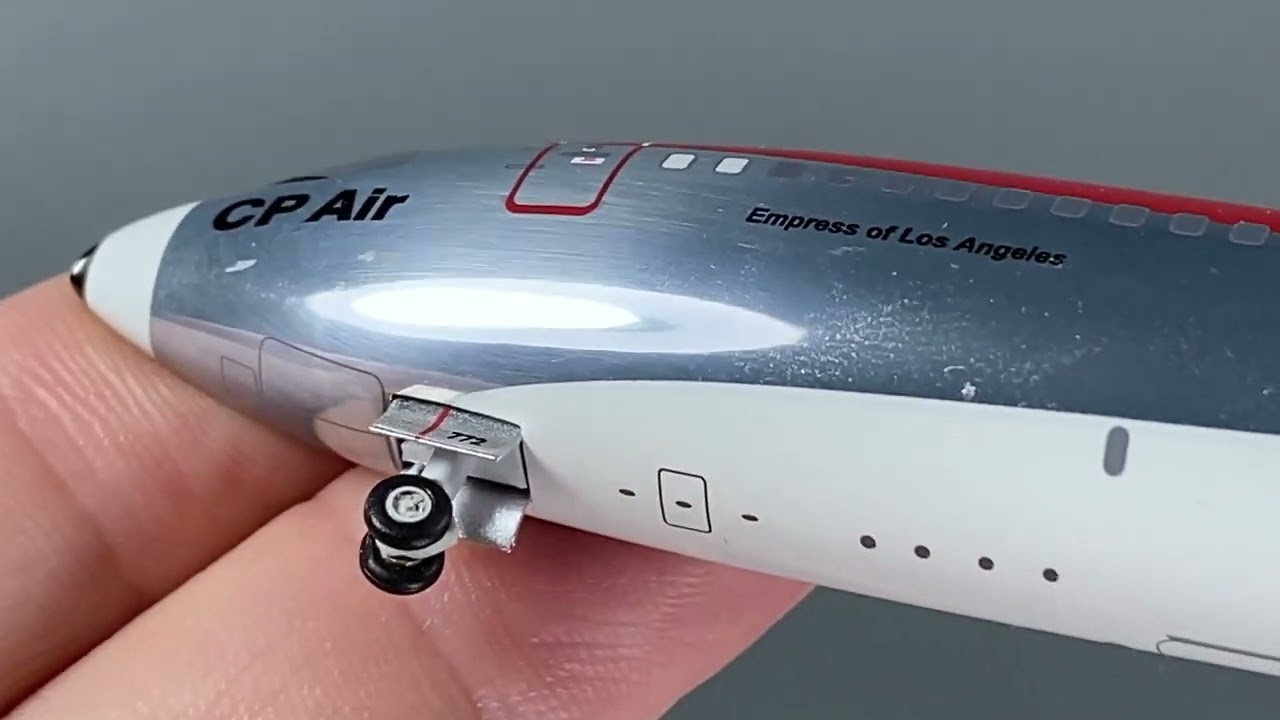 G2CPC947 GeminiJets 1:200 CP Air B727-200 C-GCPB