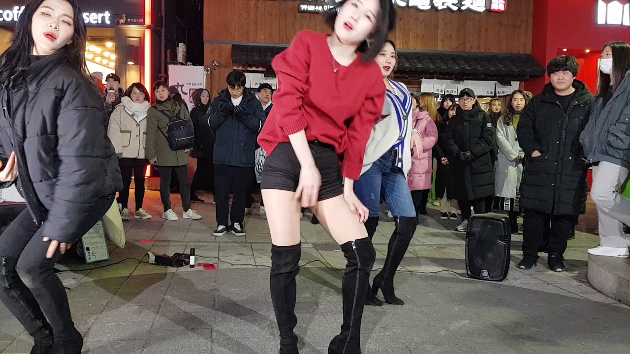 2020년 새해 클락팀과함께 8시~10시4존 홍대버스킹 정인님지각으로 성인식못봄(4)