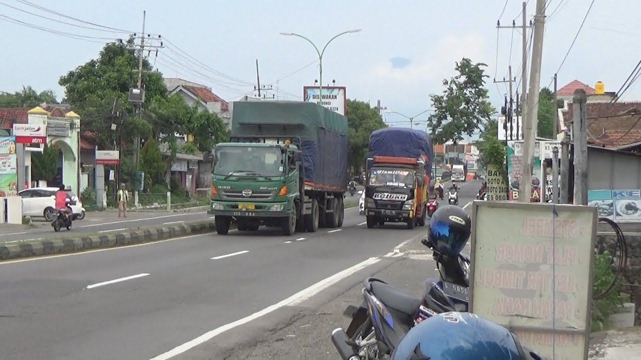 Berlomba-Lomba Mencari Nafkah