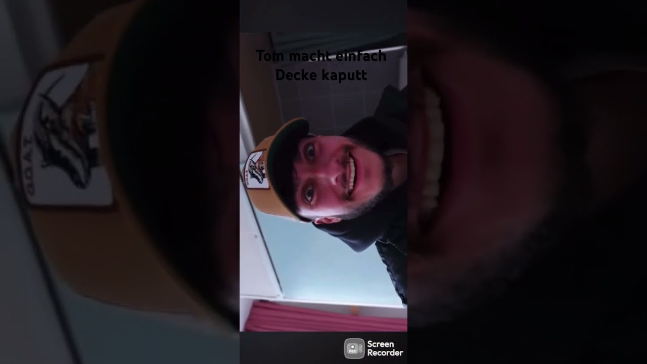 Tom macht decke kapputt @BrotatoGang